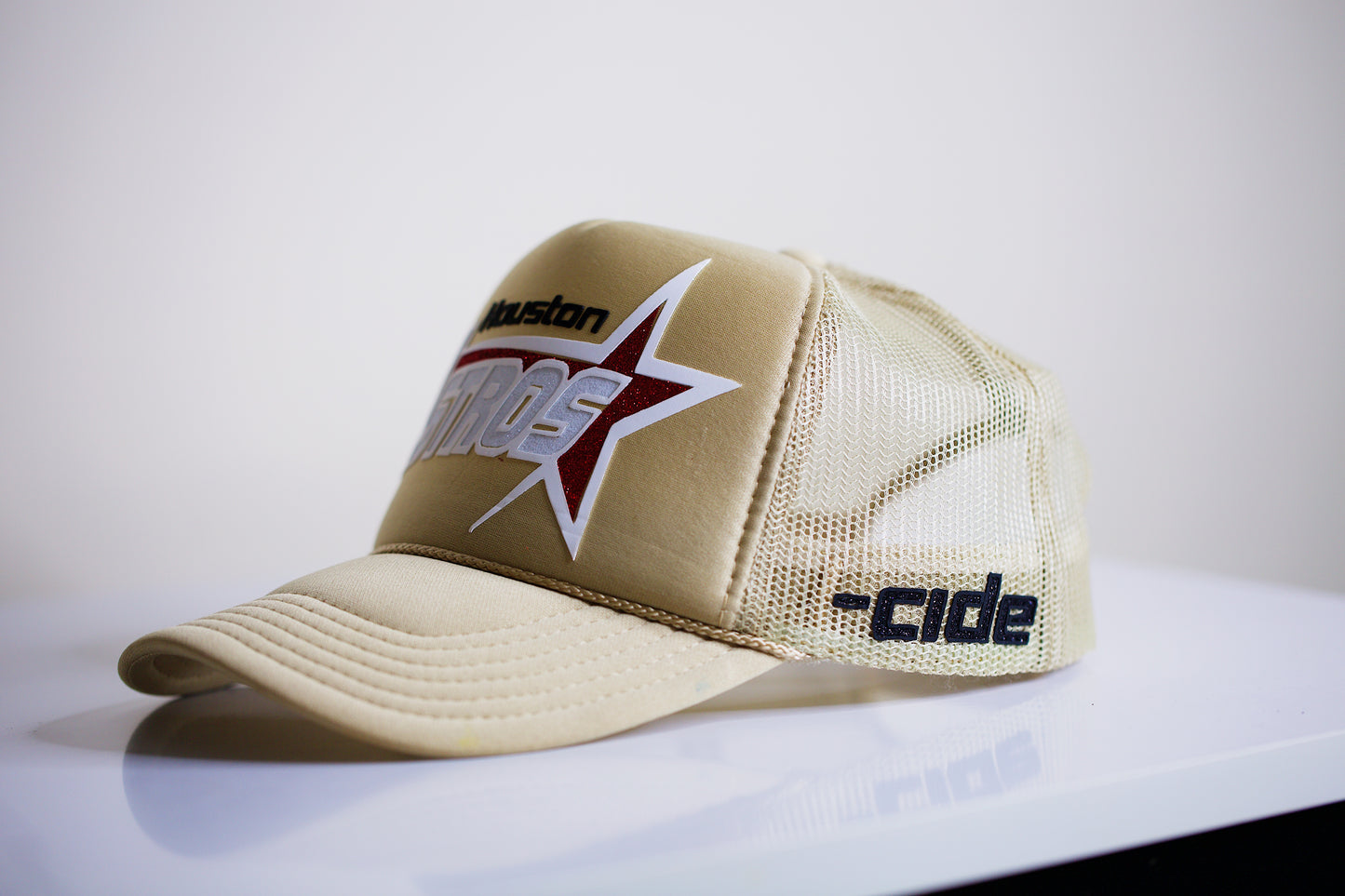 Astro -cide hat